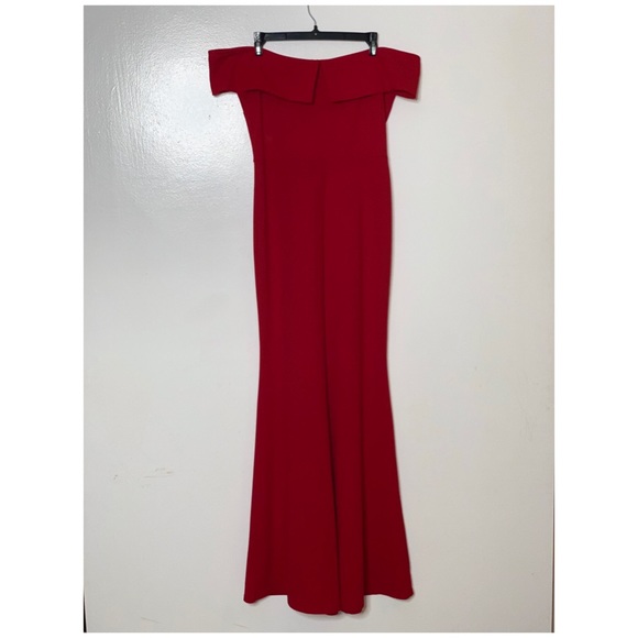 Off the shoulder red long dress - Picture 2 of 3